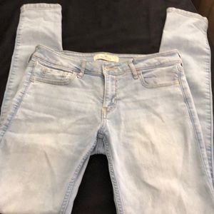 Hollister low rise super skinny size 5R